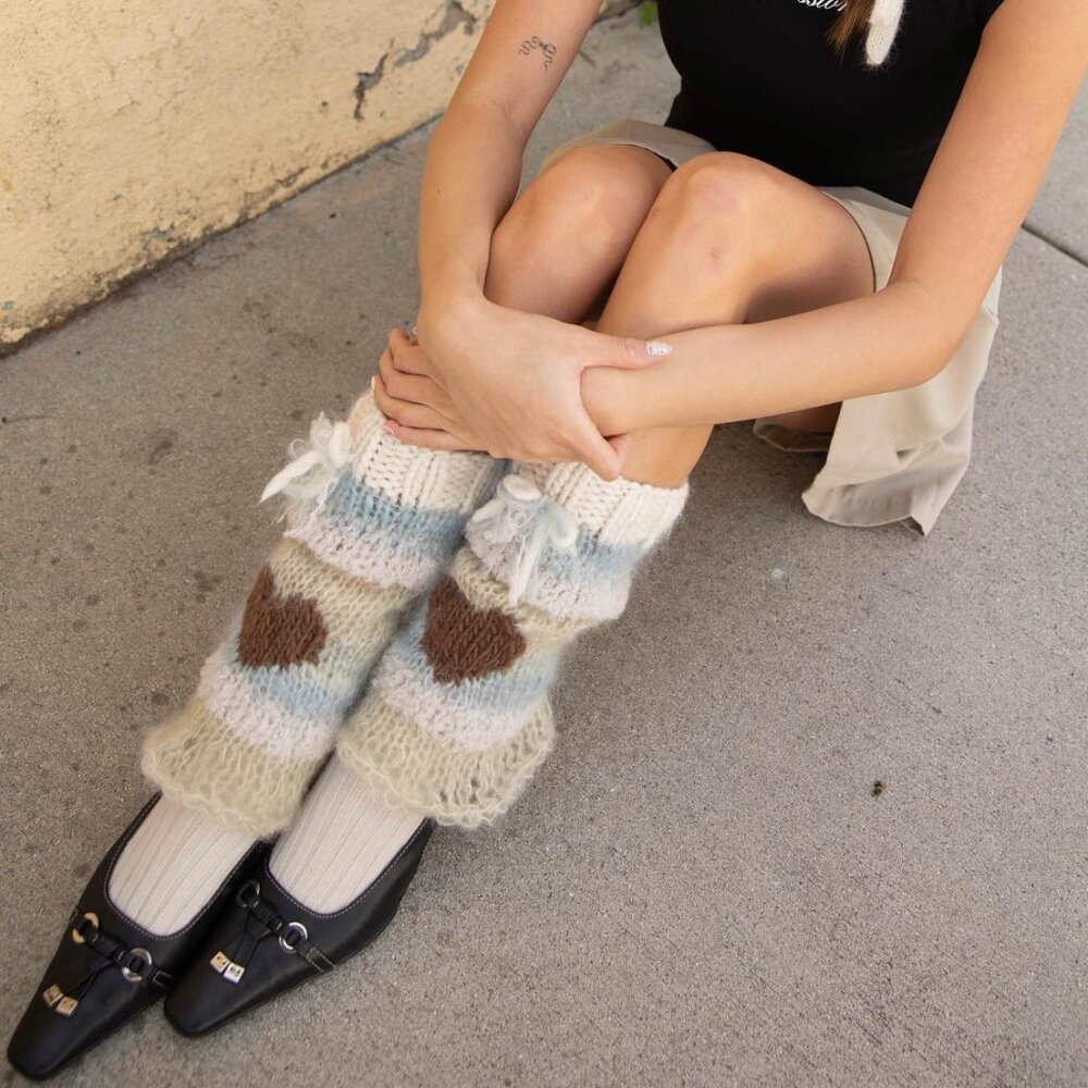 Handknit Mohair Leg Warmer with Bows and Hearts - Picture 2 of 4